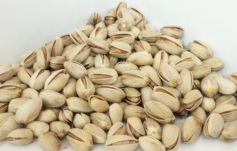 پسته اکبری شور فله مقدار 1000 گرم